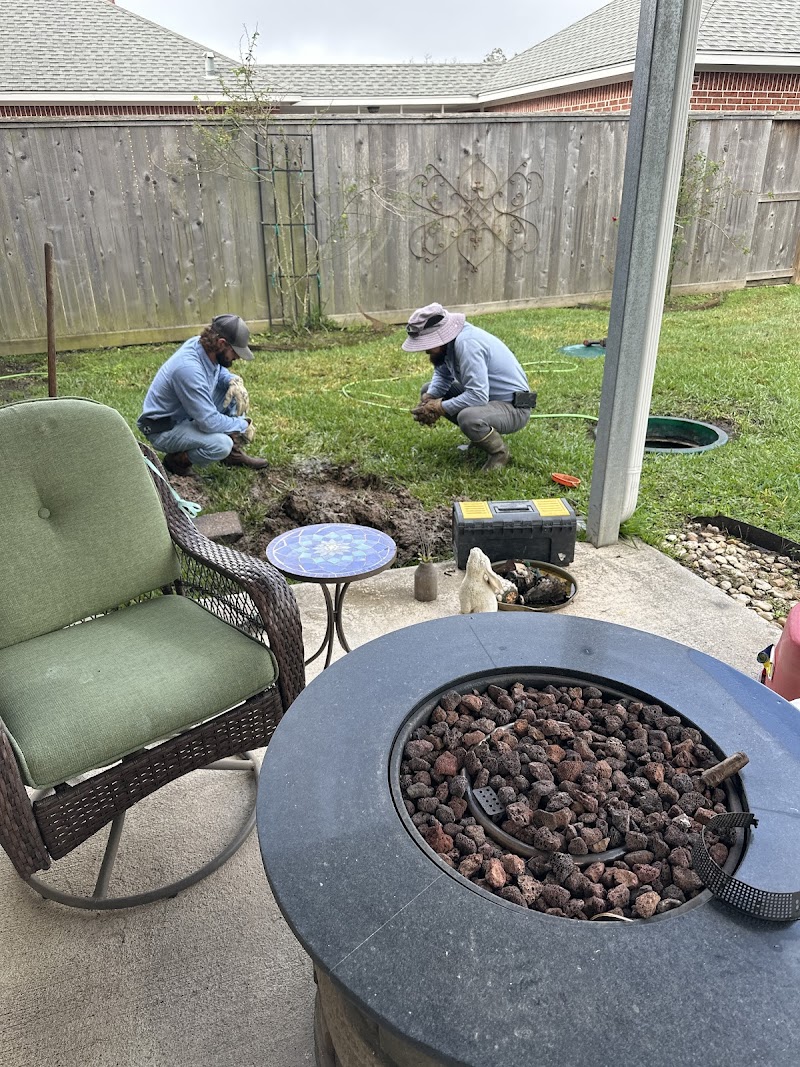 Septic tank pumping service